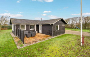 Lovely Summer House By Venø Bay